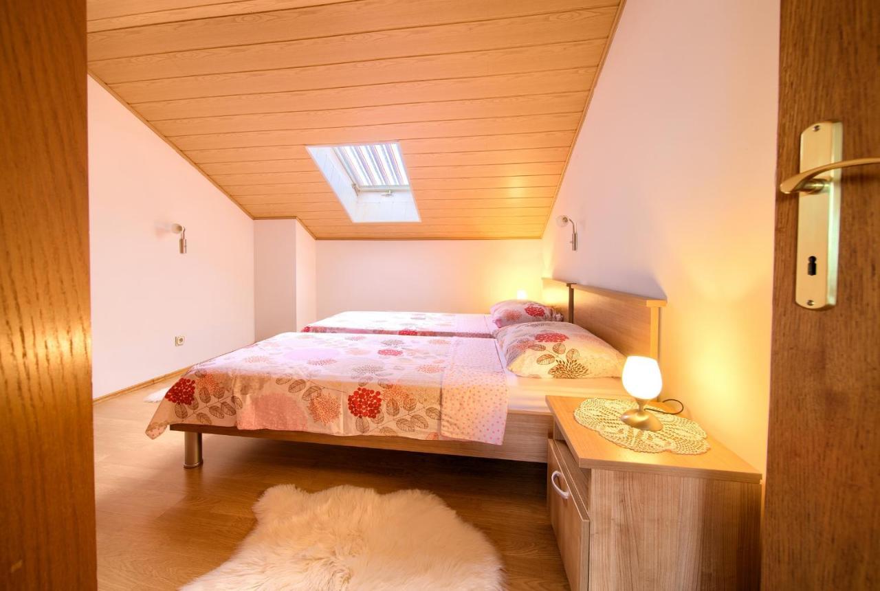 Apartment Mladen Krk Town Eksteriør bilde