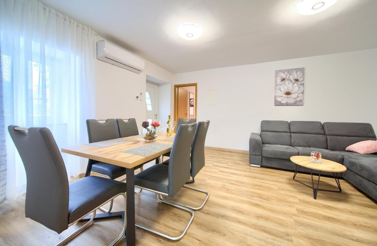 Apartment Mladen Krk Town Eksteriør bilde